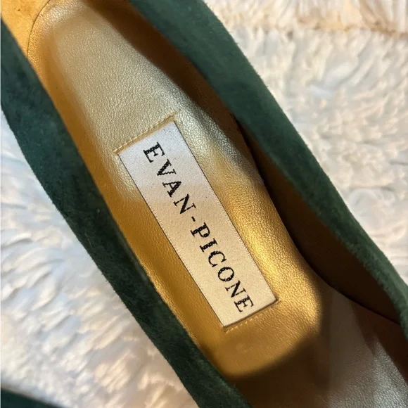 EVAN PICONE Emerald Green Suede 2” Heels Size 8.5 Made In Spain Dress Pumps - Picture 4 of 8